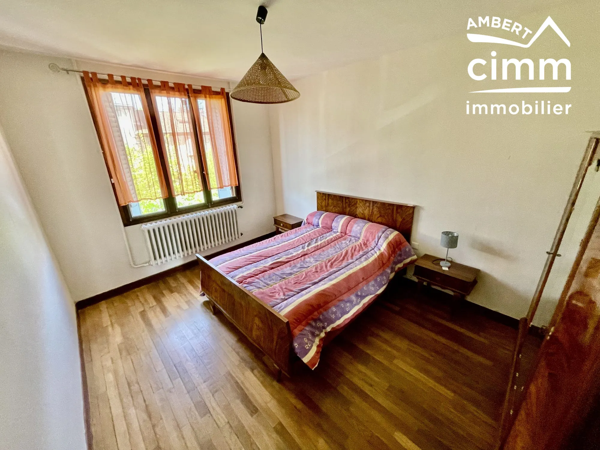 Appartement T3 à Ambert à rafraîchir, 2 chambres, prix attractif 48 000 € 