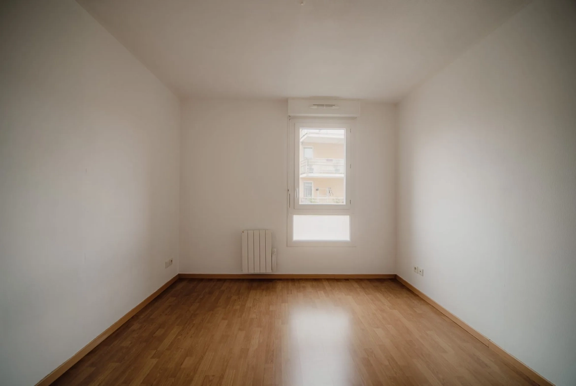 Appartement T3 avec balcon et stationnement à Riom 