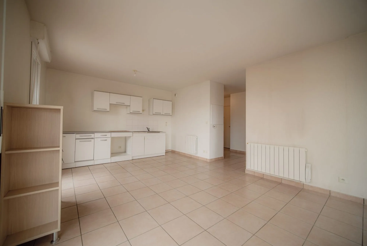 Appartement T3 avec balcon et stationnement à Riom 