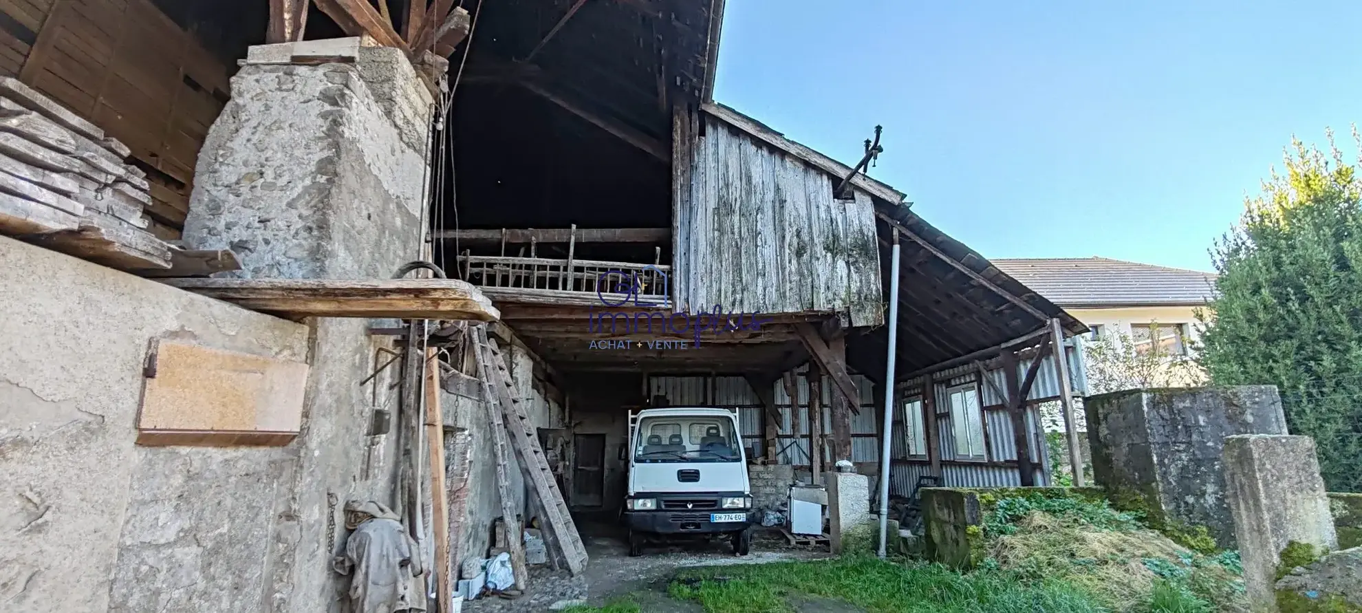 Grange à rénover à Gilly-sur-Isère - Projet immobilier ou résidentiel 