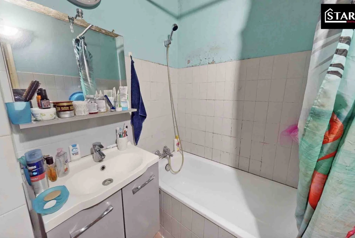 Appartement 4 pièces avec balcon à Mulhouse, proche commodités 