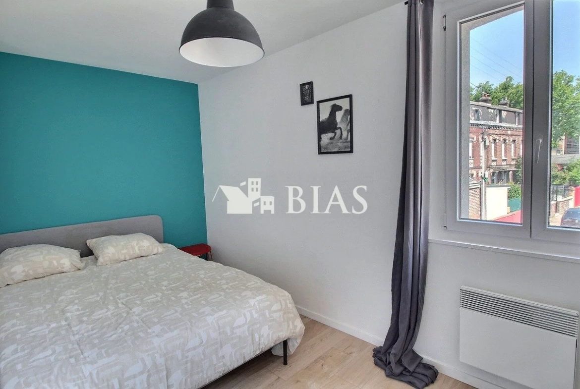 À vendre à Le Petit-Quevilly : Triplex meublé de 60 m² en parfait état pour investisseur 