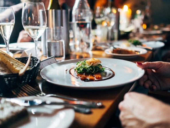 Restaurant à vendre à Lyon 1 avec forte clientèle et potentiel de développement