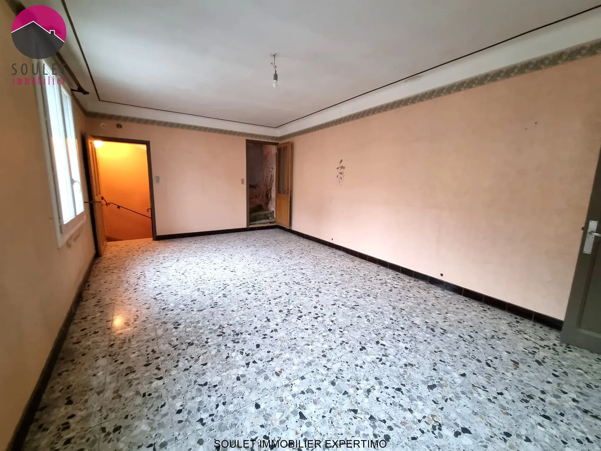 Maison de village à rénover de 90 m² à Mormoiron - Opportunité d'investissement 