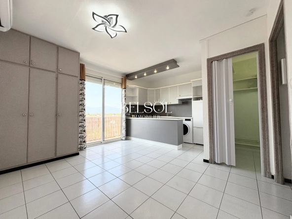 Studio rénové avec terrasse et vue mer à Saint-Cyprien