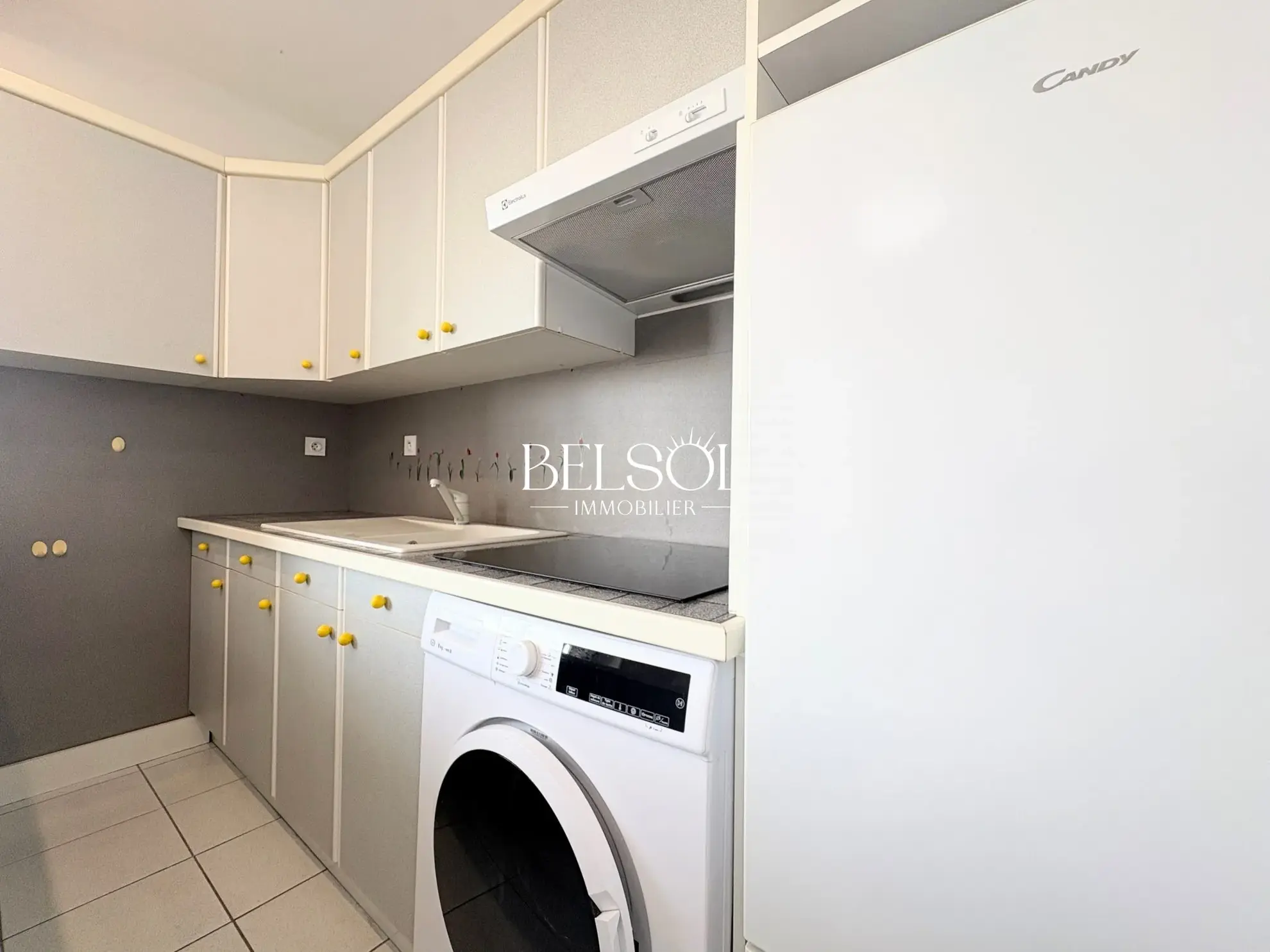 Studio rénové avec terrasse et vue mer à Saint-Cyprien 