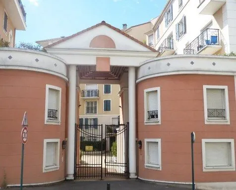 Appartement T2 en duplex à Alfortville - 32 m², location locative, investissement immobilier 