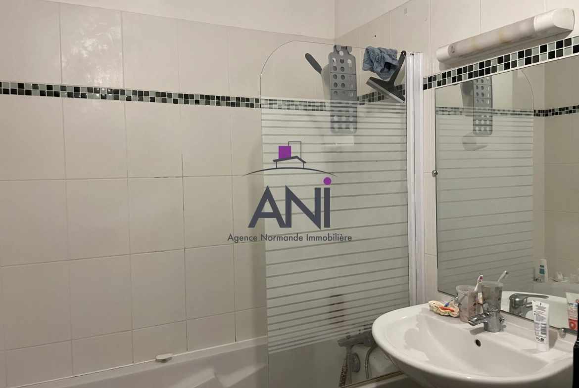 Appartement T3 au centre-ville de Dieppe avec Balcons - 69 m² 