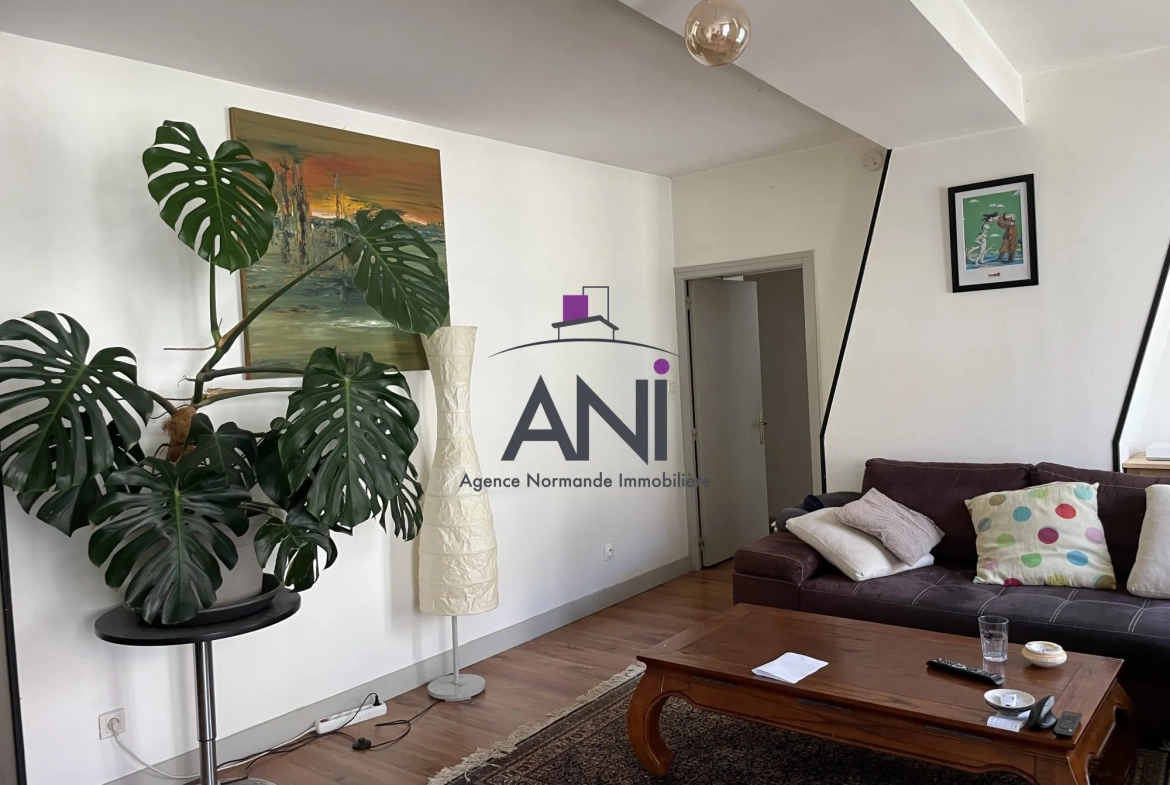 Appartement T3 au centre-ville de Dieppe avec Balcons - 69 m² 