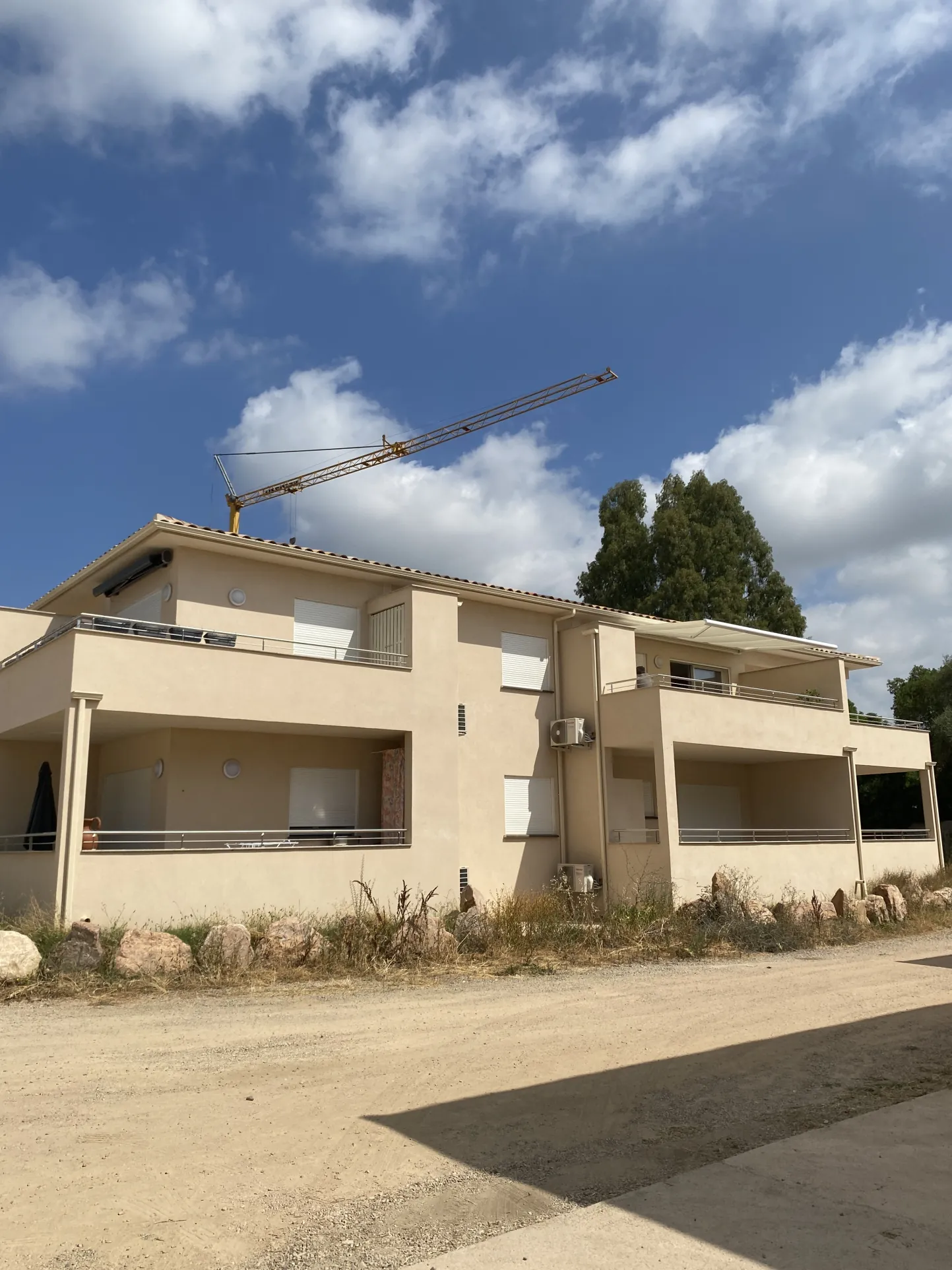 Appartement T2 neuf avec terrasse à Prunelli di Fiumorbu, à 10 minutes de la mer 