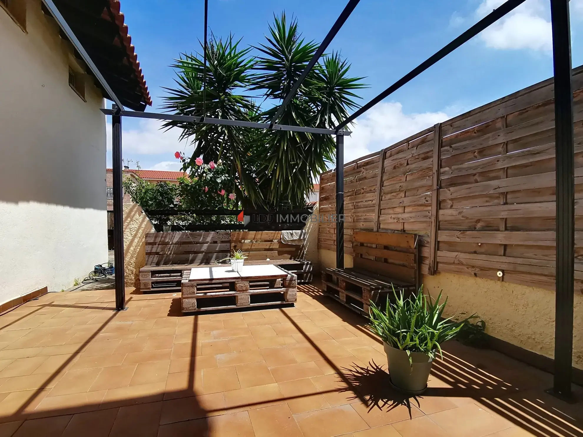 Maison 3 chambres avec garage à Perpignan dans secteur calme 