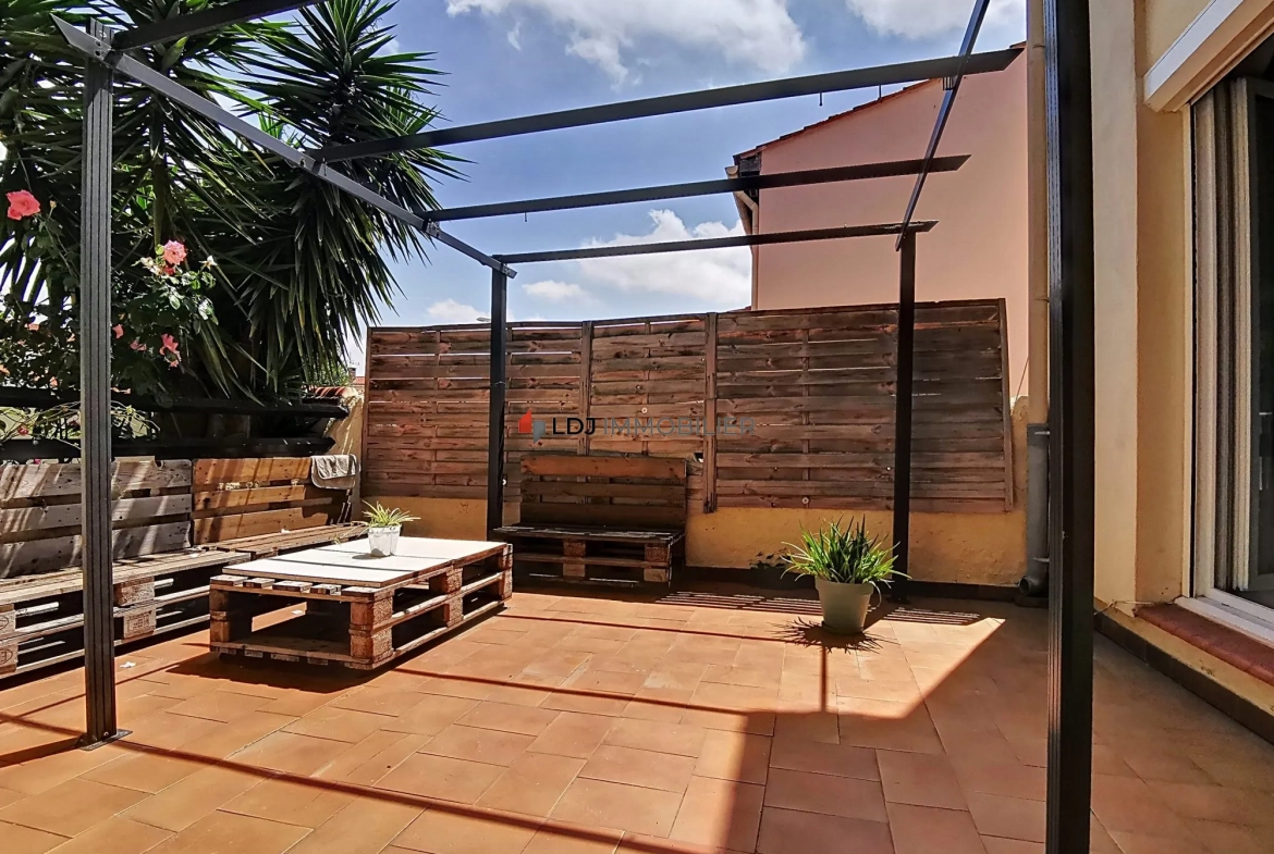 Maison 3 chambres avec garage à Perpignan dans secteur calme 