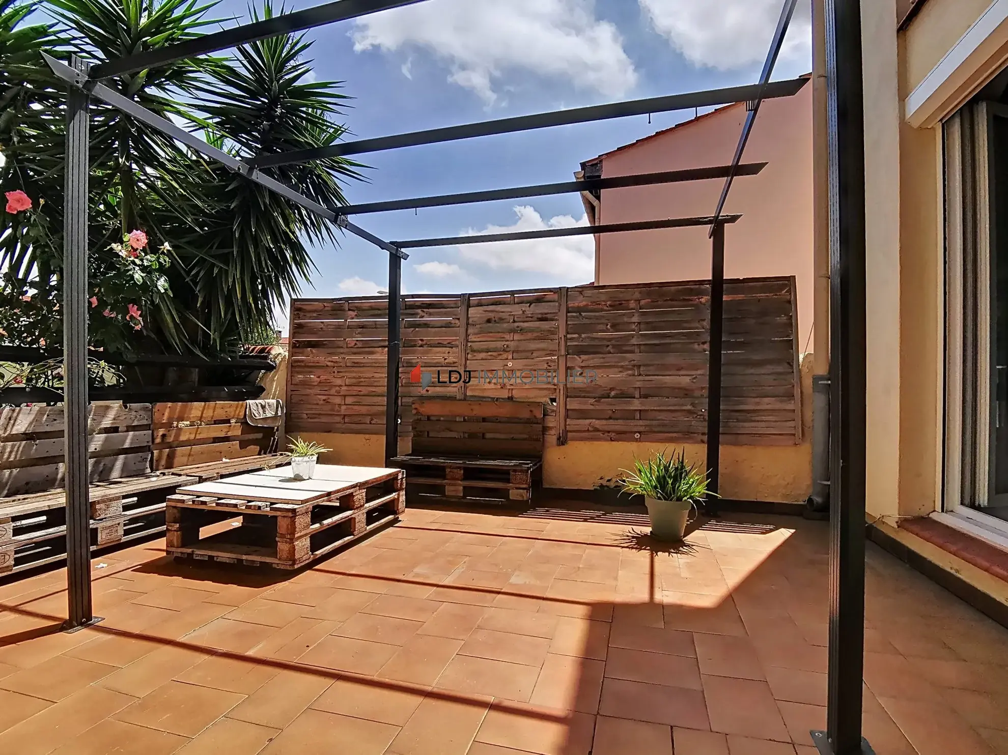 Maison 3 chambres avec garage à Perpignan dans secteur calme 