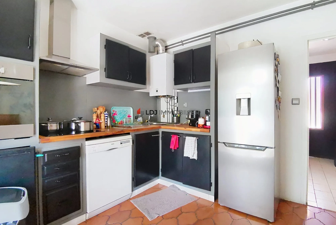 Maison 3 chambres avec garage à Perpignan dans secteur calme 