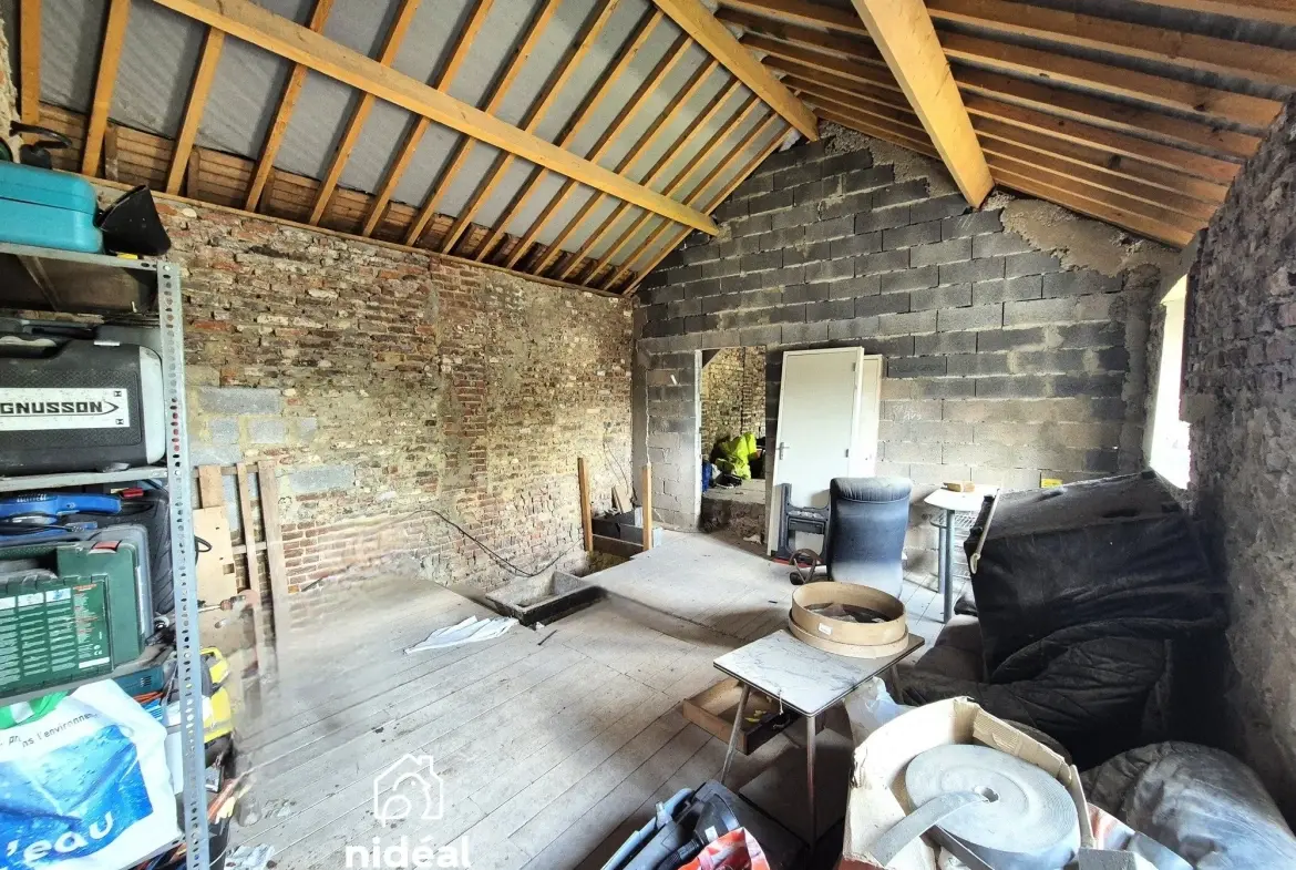Granges brutes à vendre pour loft ou stockage à la frontière belge 
