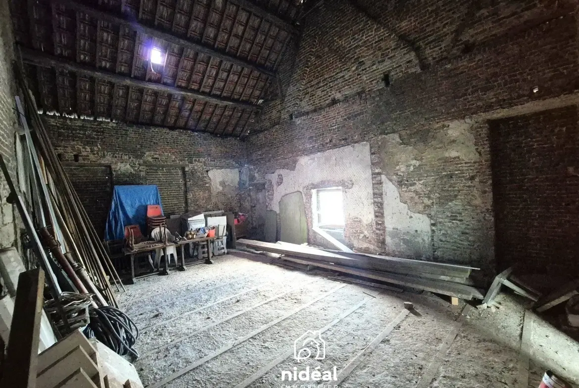 Granges brutes à vendre pour loft ou stockage à la frontière belge 