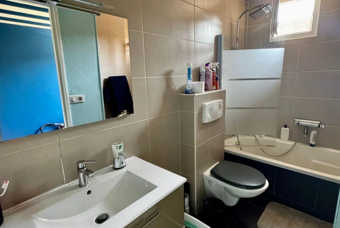 Maison de ville avec terrasse à Sanvic - 65 m², Investment ou résidence principale 
