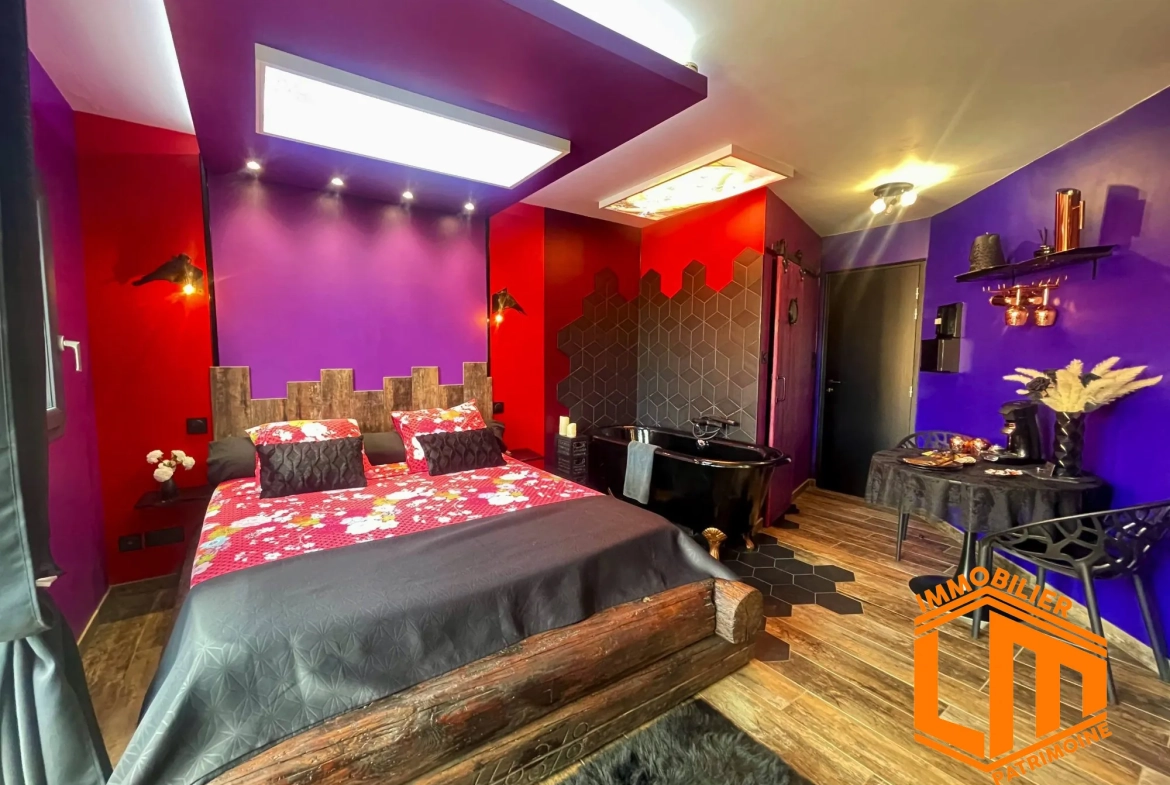 Espace multifonctionnel Studio rénové à Agde avec style néo-baroque, rentabilité élevée 