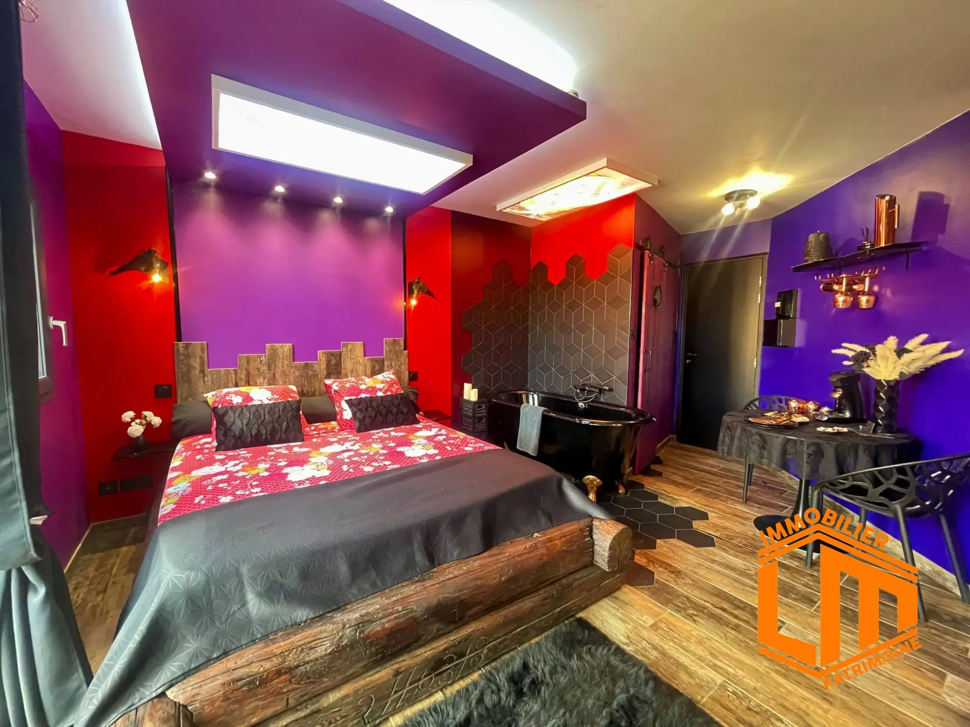 Espace multifonctionnel Studio rénové à Agde avec style néo-baroque, rentabilité élevée 