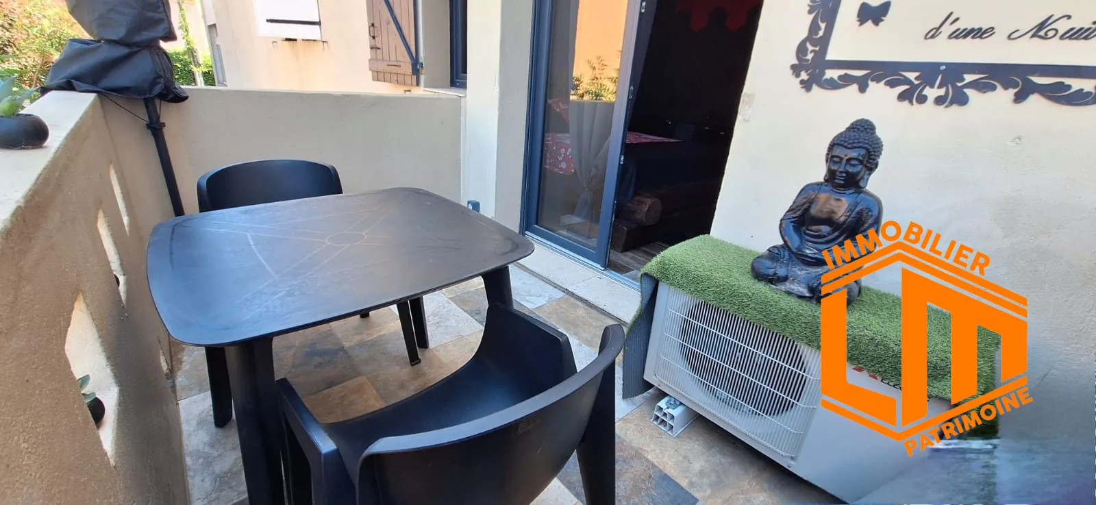 Terrasse Studio rénové à Agde avec style néo-baroque, rentabilité élevée 