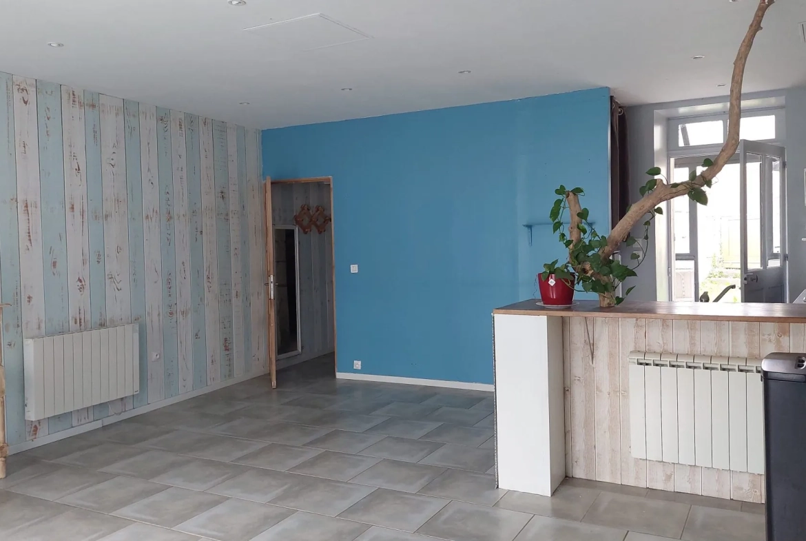 Maison en pierre avec jardinet à Saint-Savinien – Résidence secondaire prête à vivre 