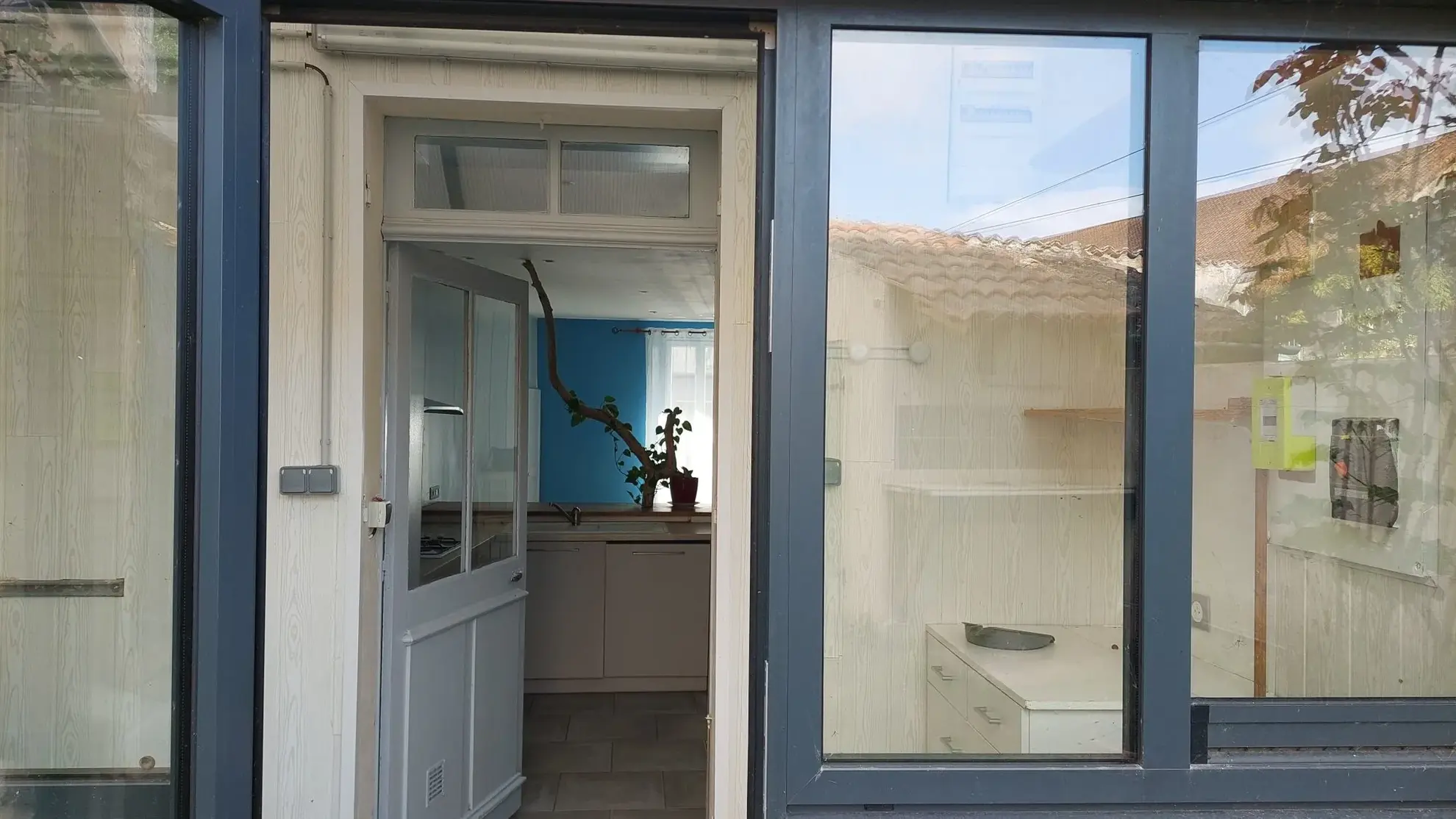 Maison en pierre avec jardinet à Saint-Savinien – Résidence secondaire prête à vivre 