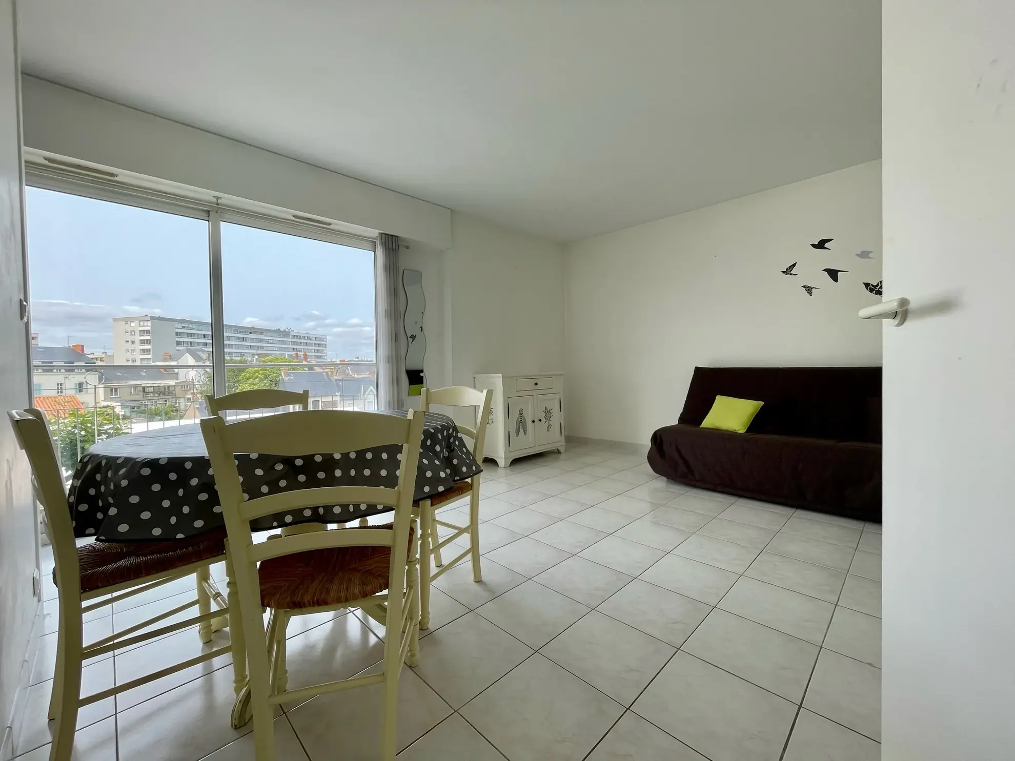Studio en centre-ville des Sables-d'Olonne, proche plage, avec balcon et cave 