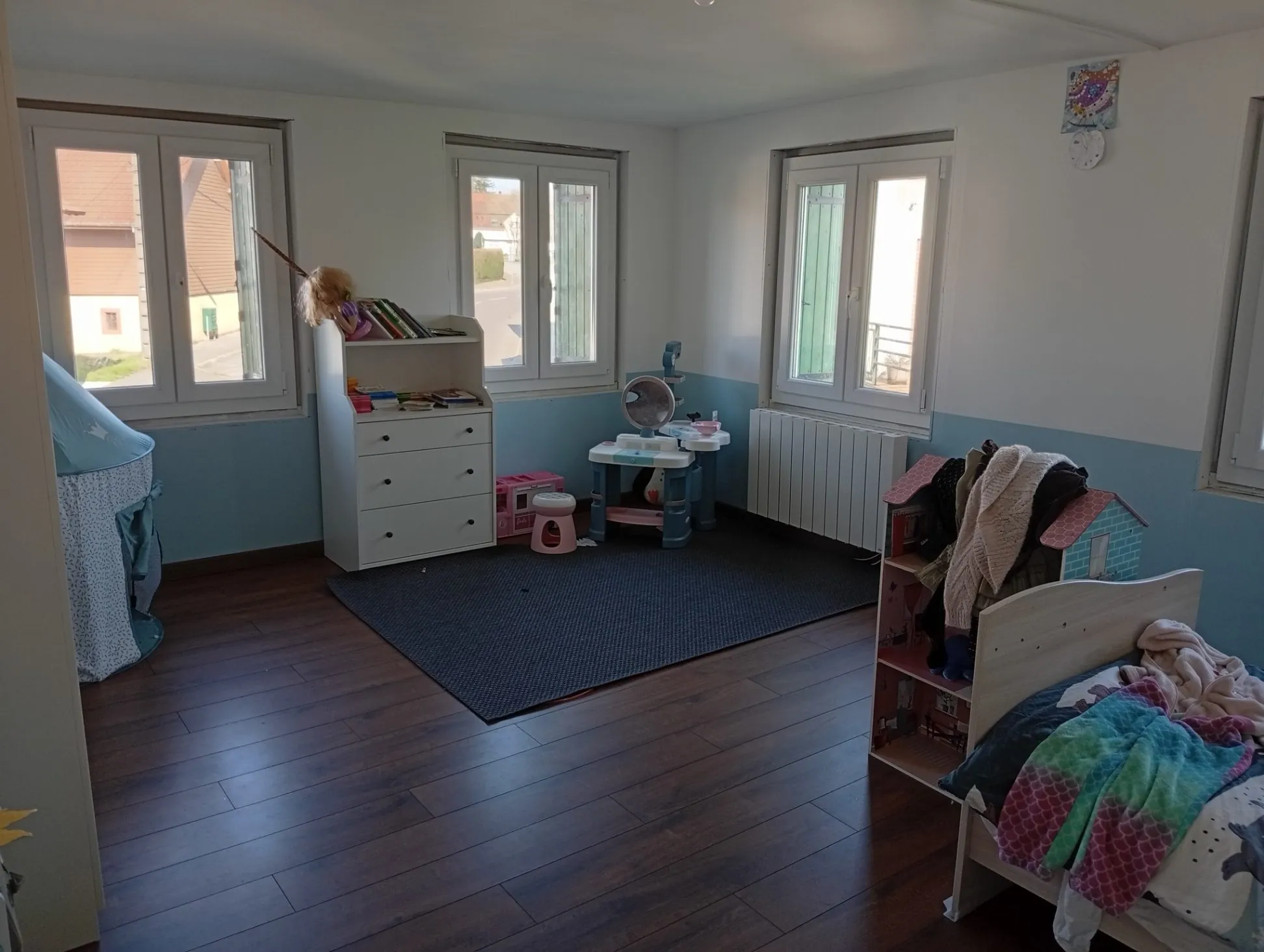 Grande maison de 12 pièces à Foussemagne avec terrain de 21 ares 