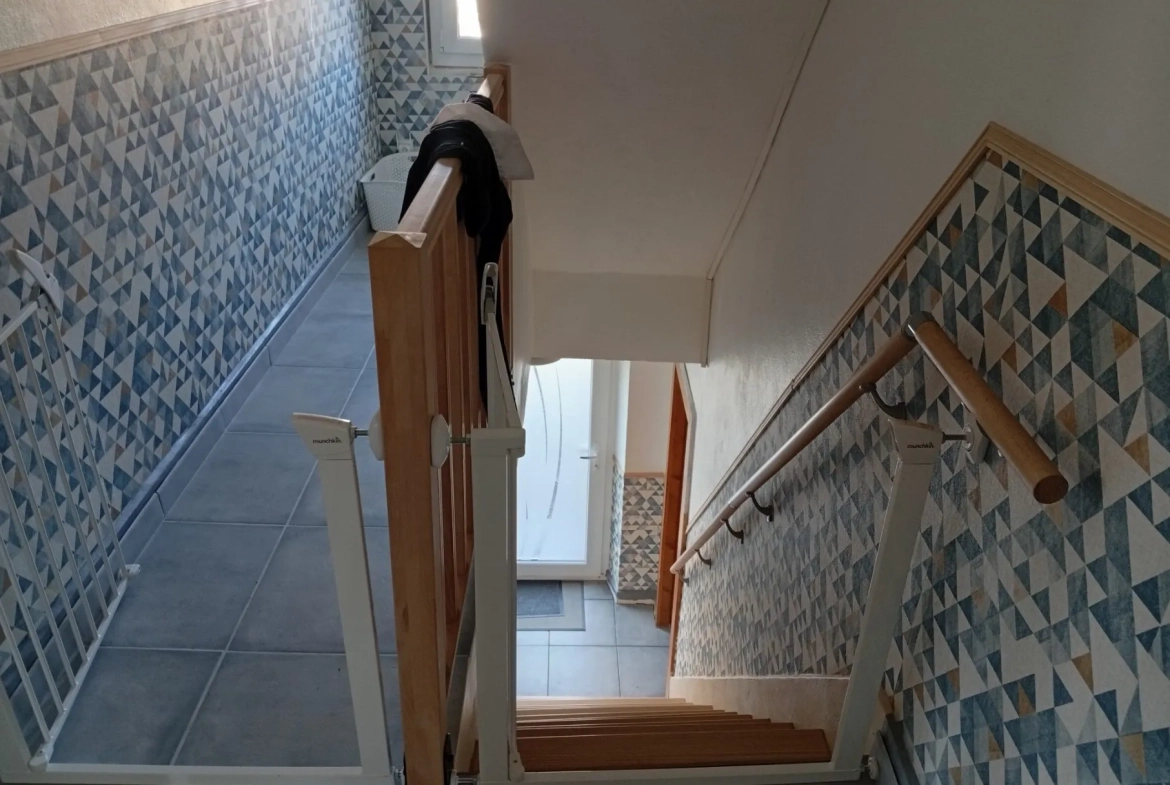 Grande maison de 12 pièces à Foussemagne avec terrain de 21 ares 