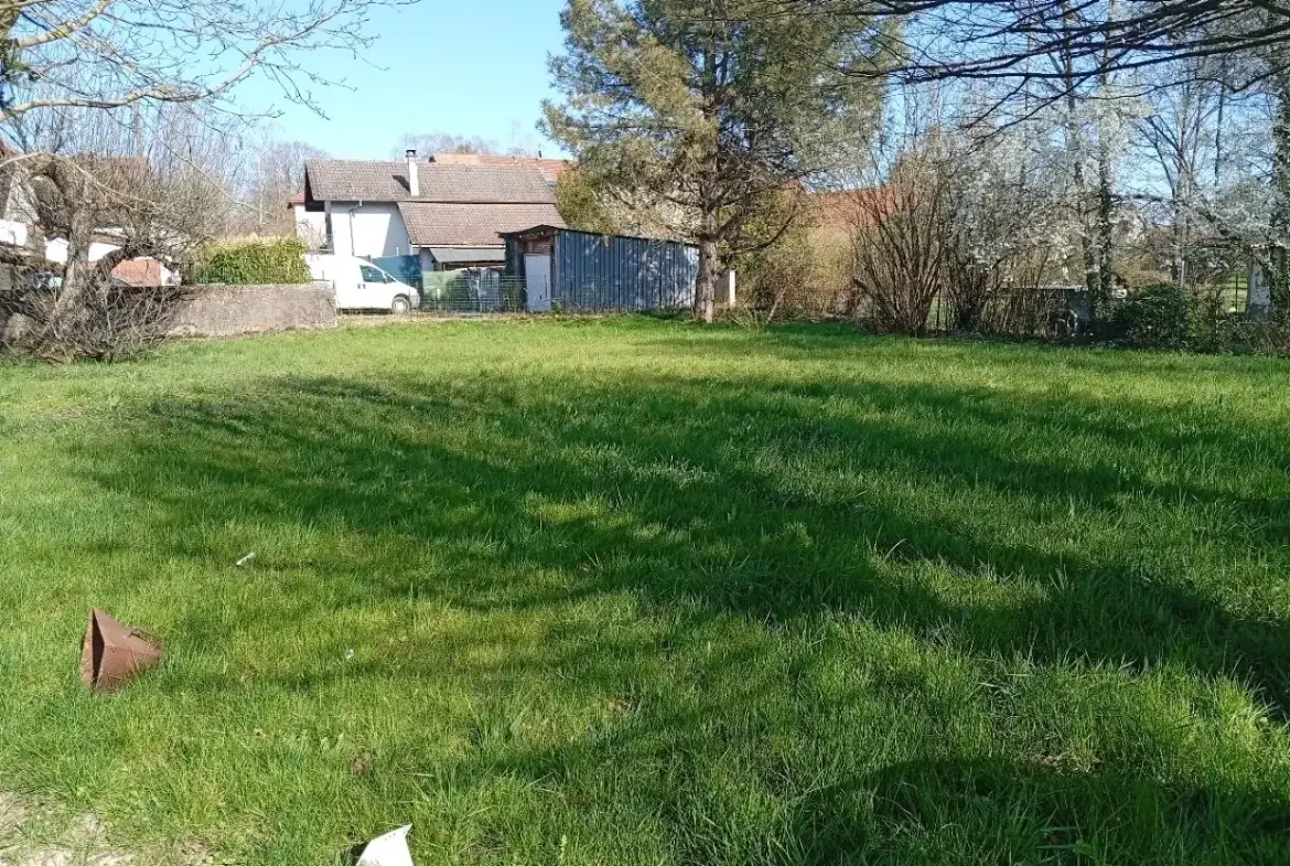 Grande maison de 12 pièces à Foussemagne avec terrain de 21 ares 