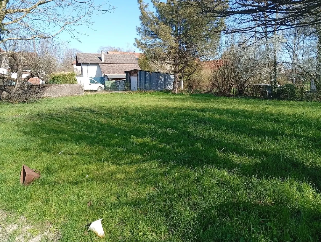 Grande maison de 12 pièces à Foussemagne avec terrain de 21 ares 
