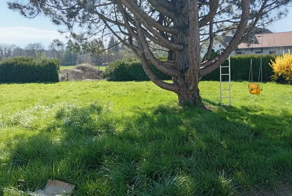 Grande maison de 12 pièces à Foussemagne avec terrain de 21 ares 