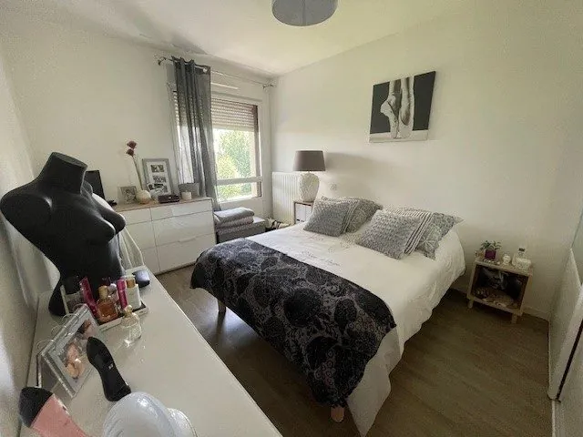 Vente appartement T2 lumineux de 48,87 m² avec terrasse à Rennes 