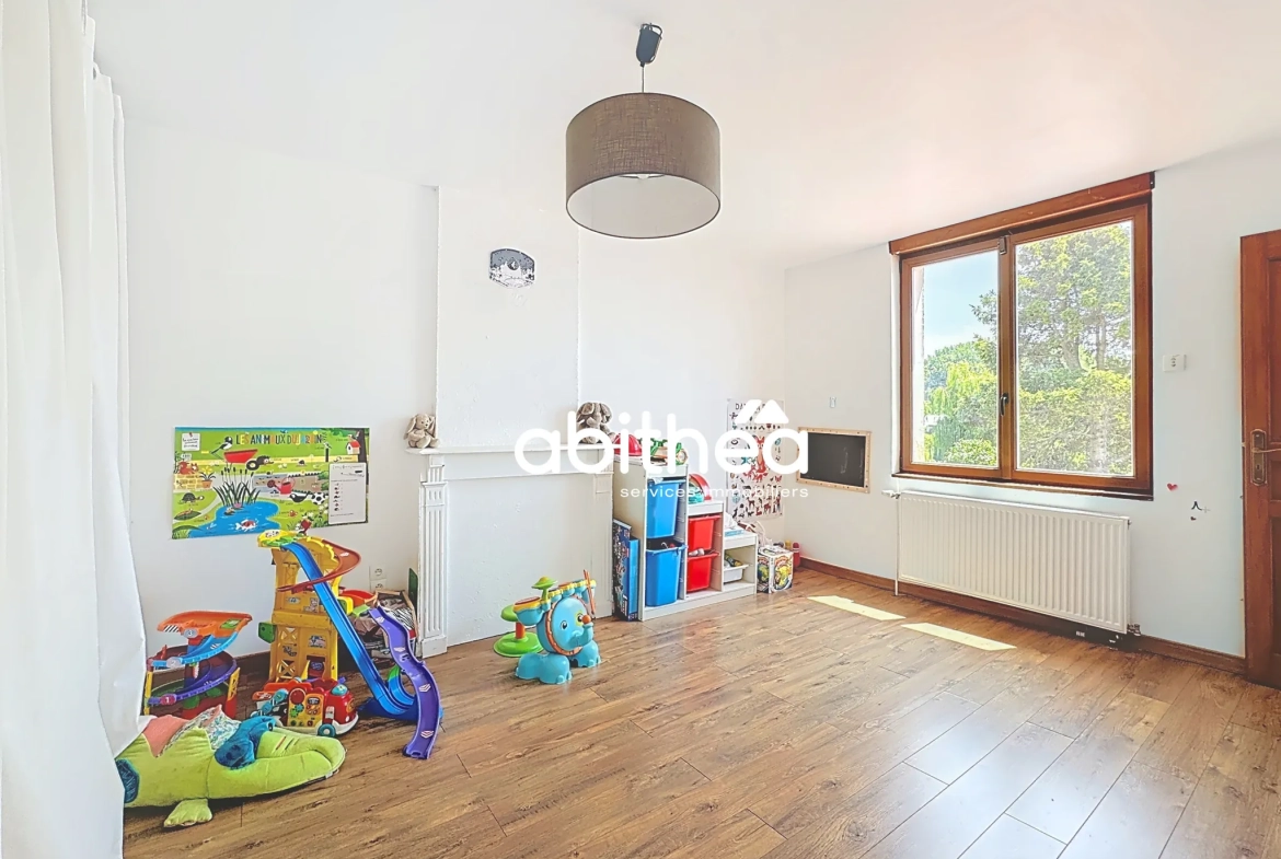Belle maison familiale de 144 m² à Roeux proche Arras avec jardin et garage 