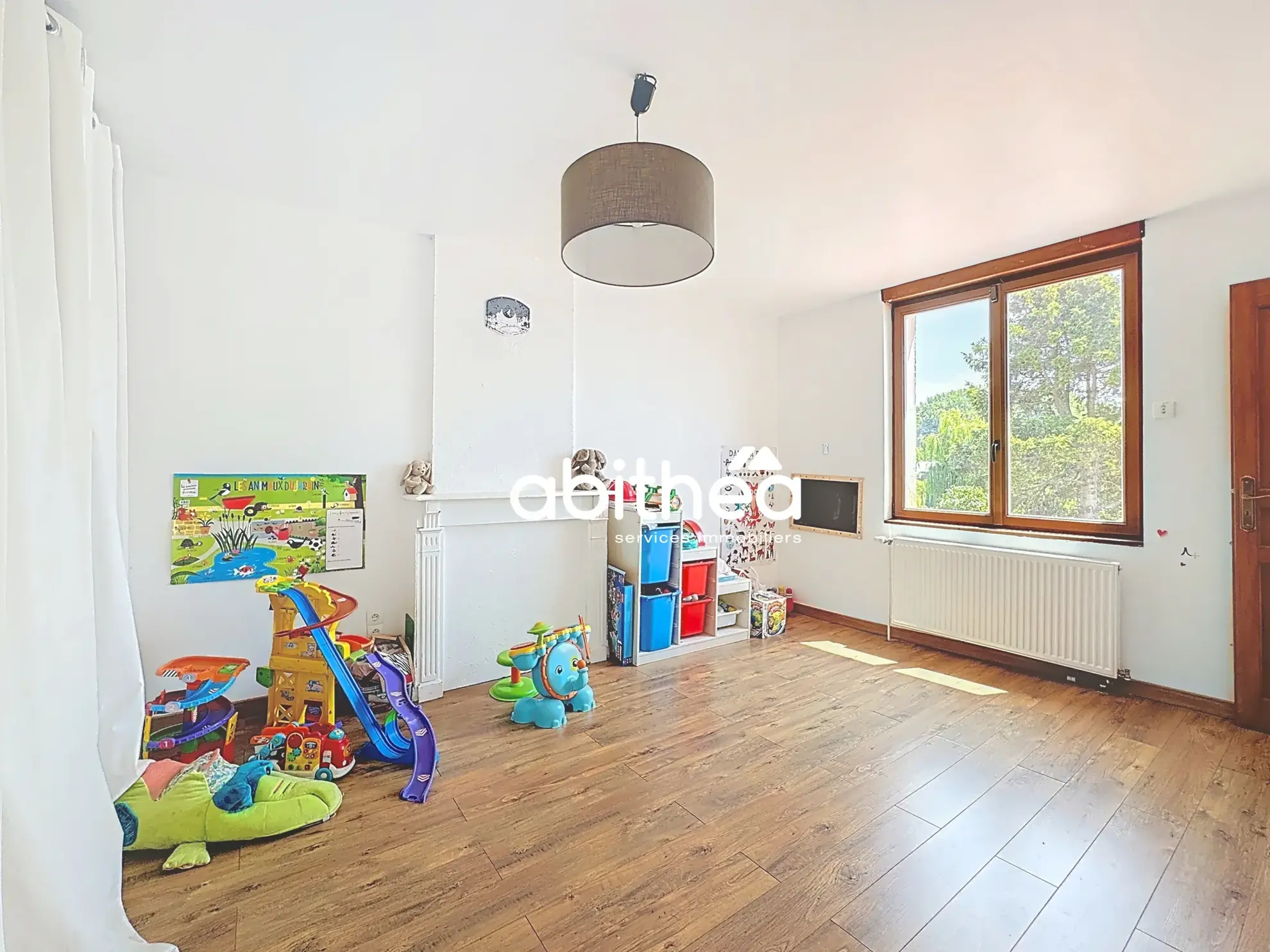 Belle maison familiale de 144 m² à Roeux proche Arras avec jardin et garage 