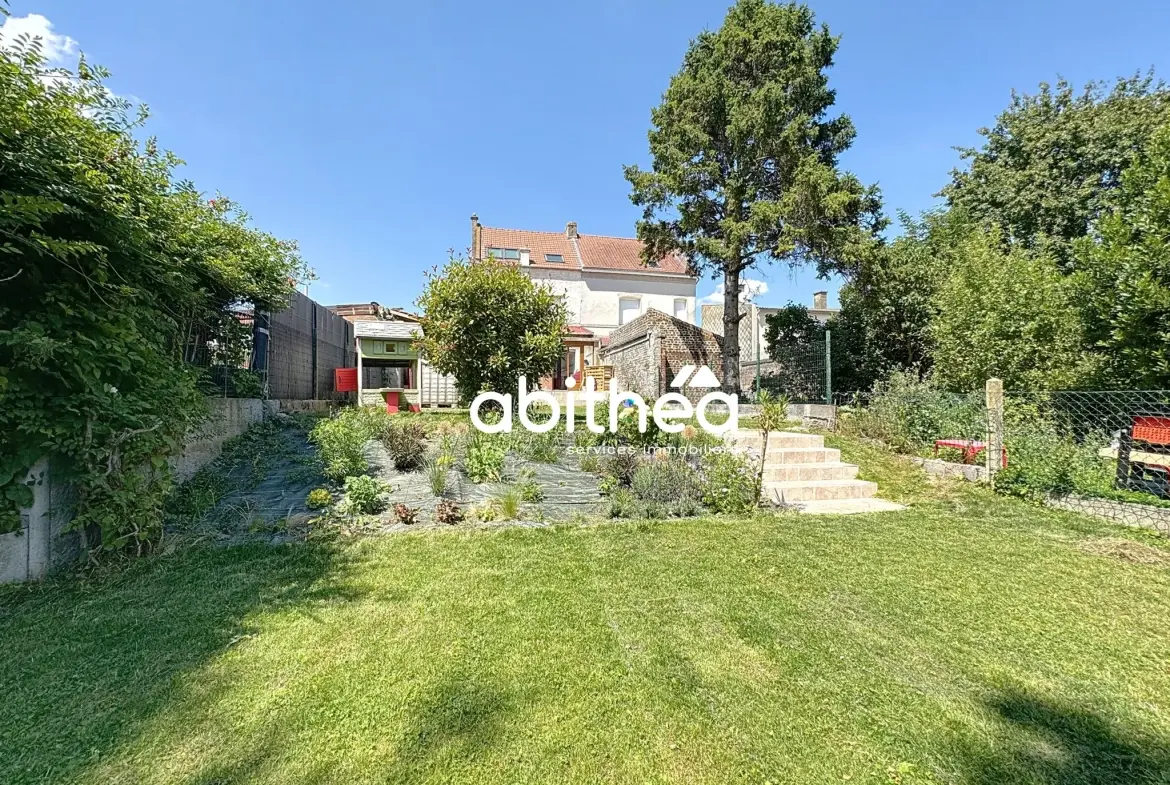 Belle maison familiale de 144 m² à Roeux proche Arras avec jardin et garage 