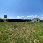Terrain constructible de 568 m² à Lapalud, proche commodités