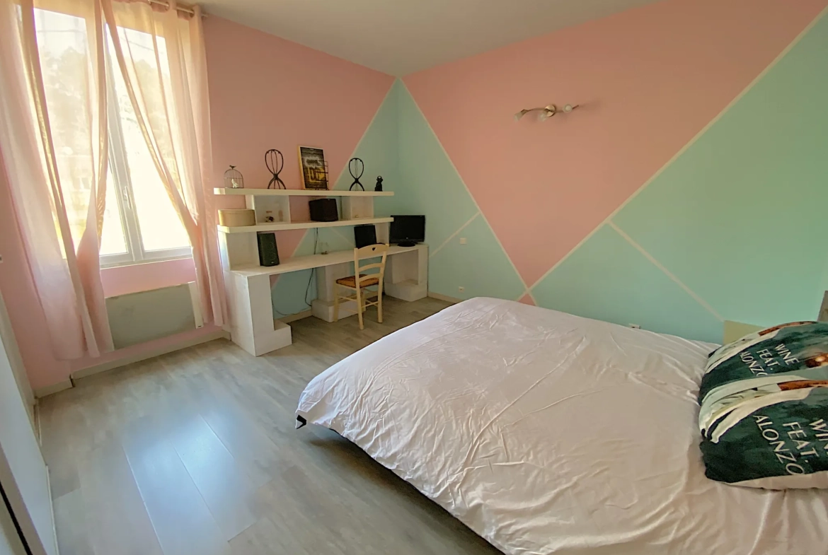 Charmante maison en pierre de 146 m² à Villandraut, proche Bazas et Langon 
