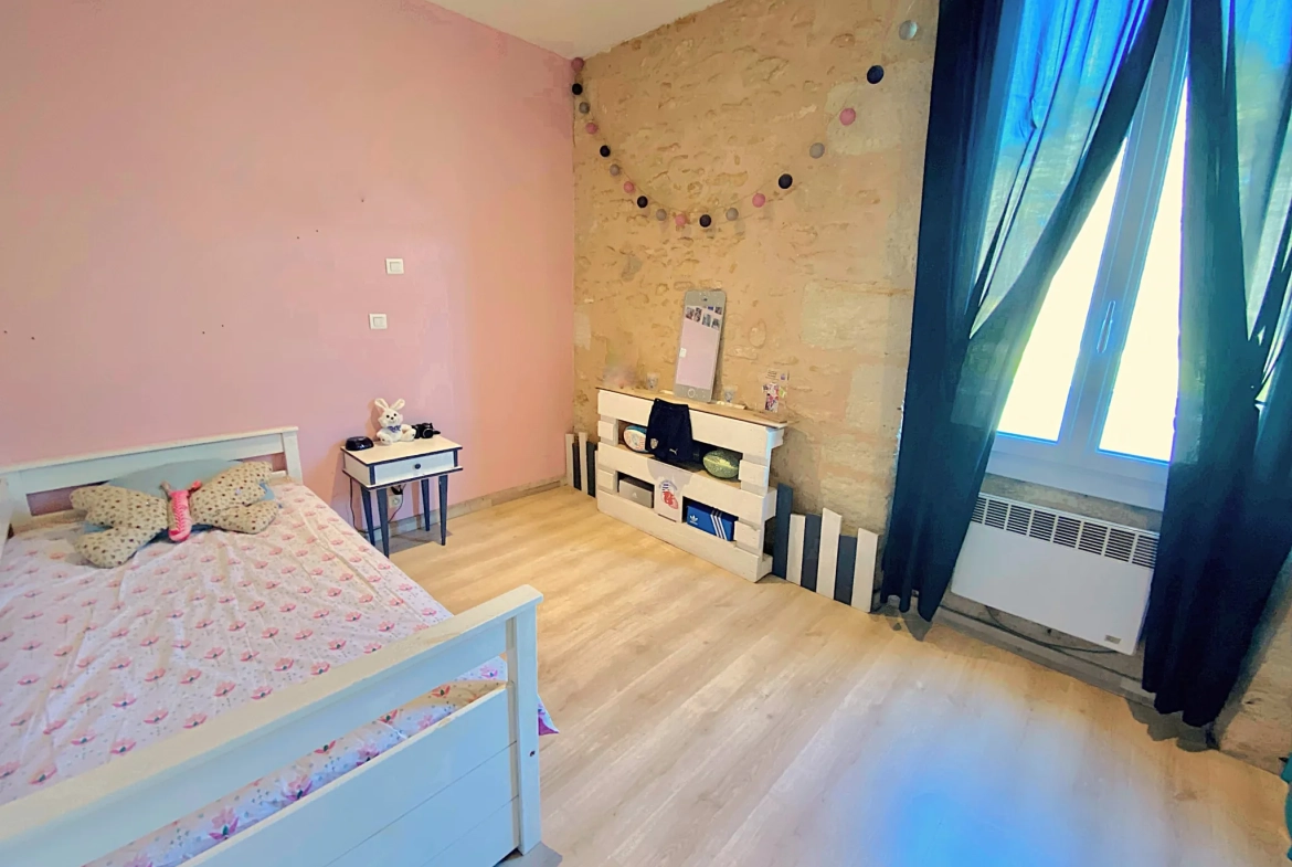 Charmante maison en pierre de 146 m² à Villandraut, proche Bazas et Langon 