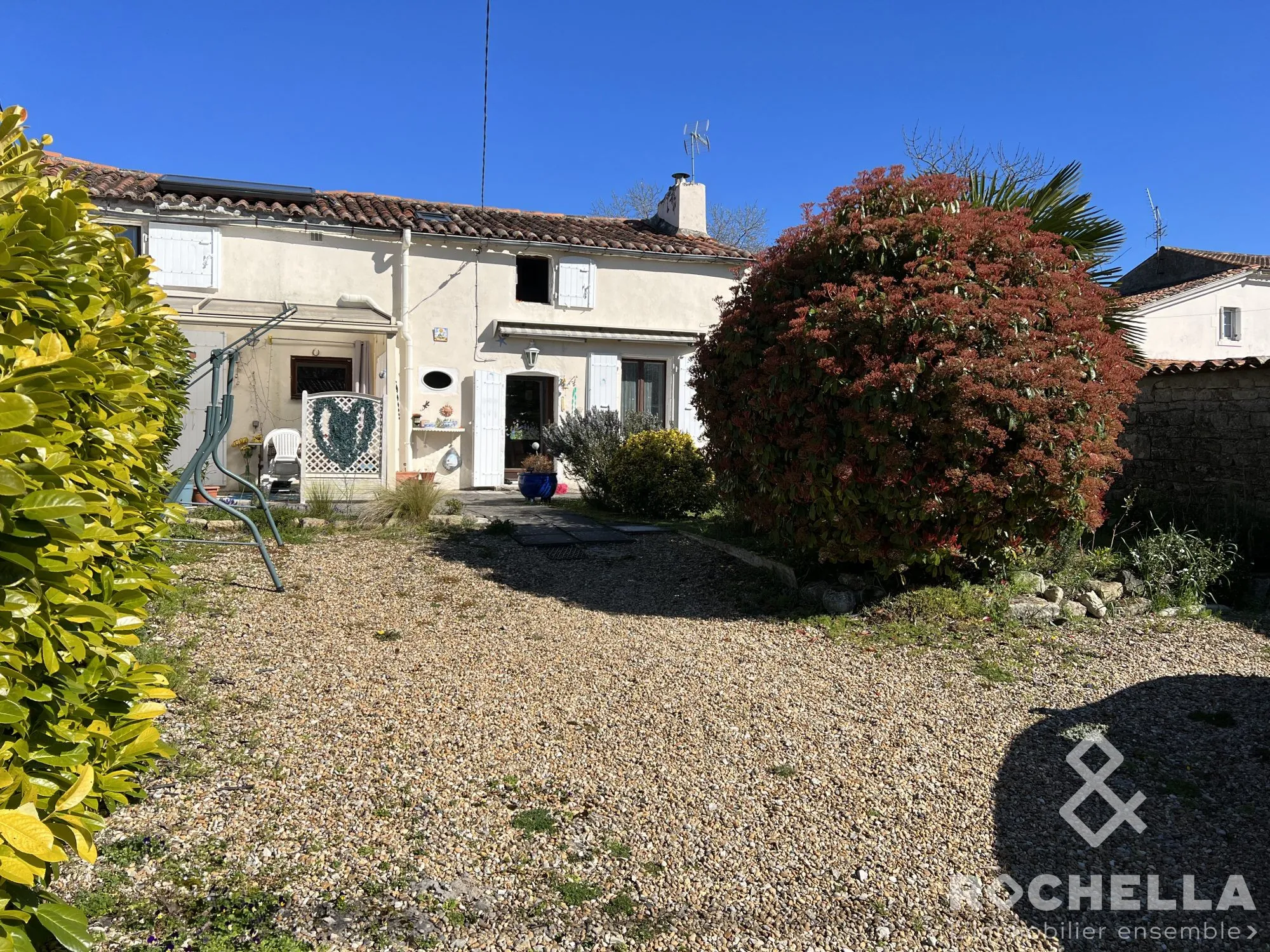 Charmante maison de hameau sans vis-à-vis avec terrasse à Aulnay-de-Saintonge 