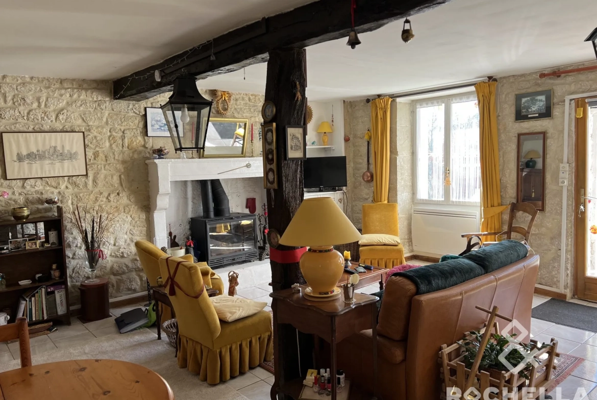 Charmante maison de hameau sans vis-à-vis avec terrasse à Aulnay-de-Saintonge 