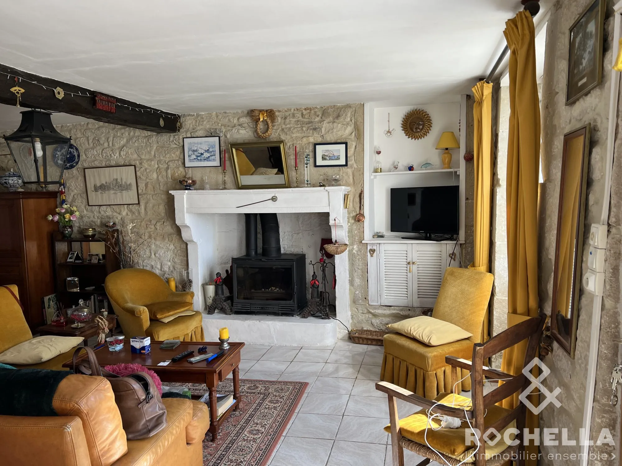 Charmante maison de hameau sans vis-à-vis avec terrasse à Aulnay-de-Saintonge 