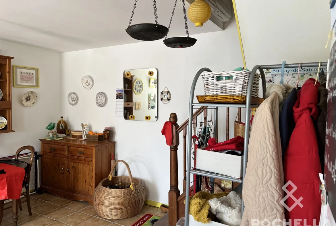 Charmante maison de hameau sans vis-à-vis avec terrasse à Aulnay-de-Saintonge 