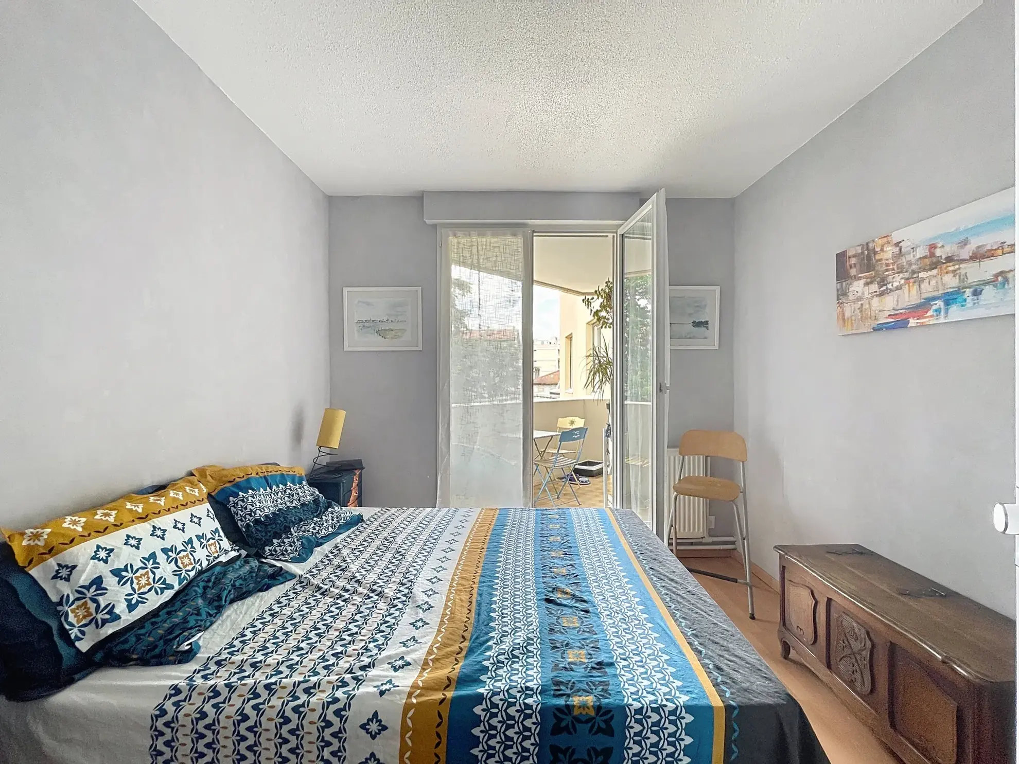 Appartement T4 avec terrasse et garage double à Saint-Étienne près de la Place Bellevue 