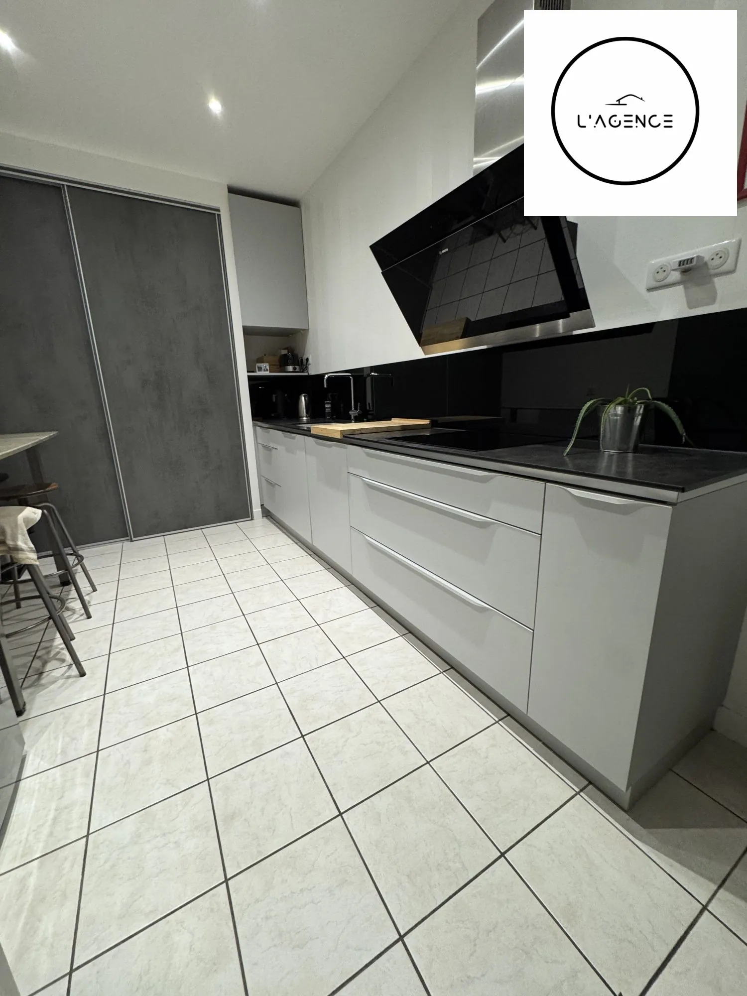 Appartement T4 rénové à Nancy, proche de la Place Stanislas avec garage, faible consommation énergique 