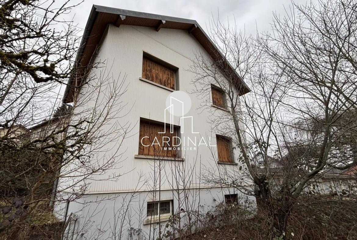 Maison à vendre à Cravanche - 77 m² avec terrain arboré 