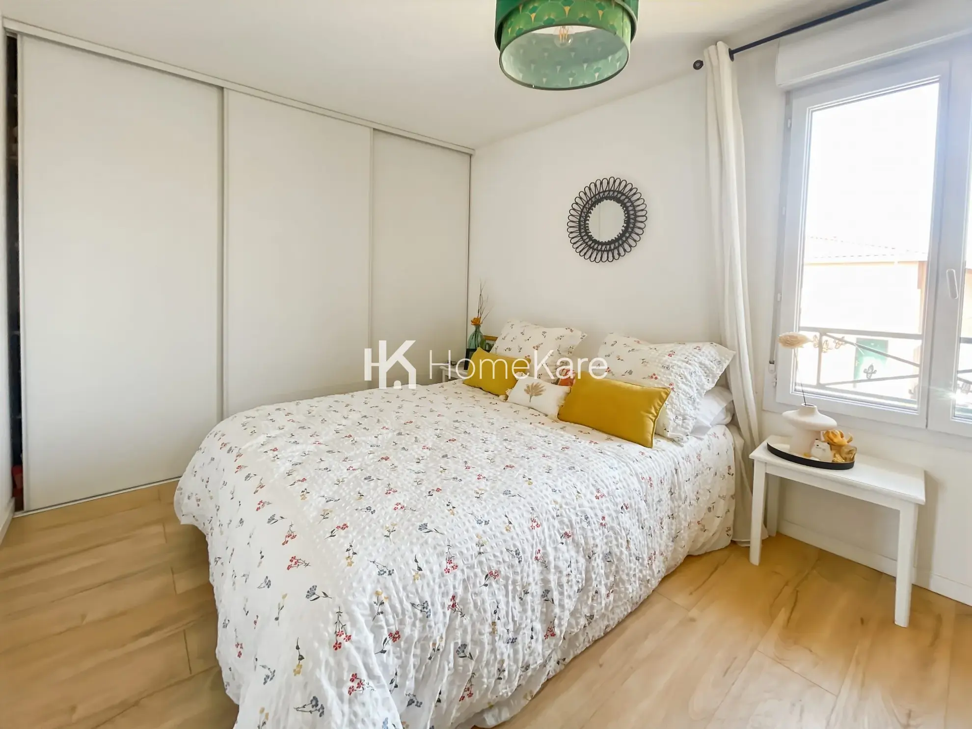 À vendre maison mitoyenne de 85 m² à Bressols avec jardin et garage 