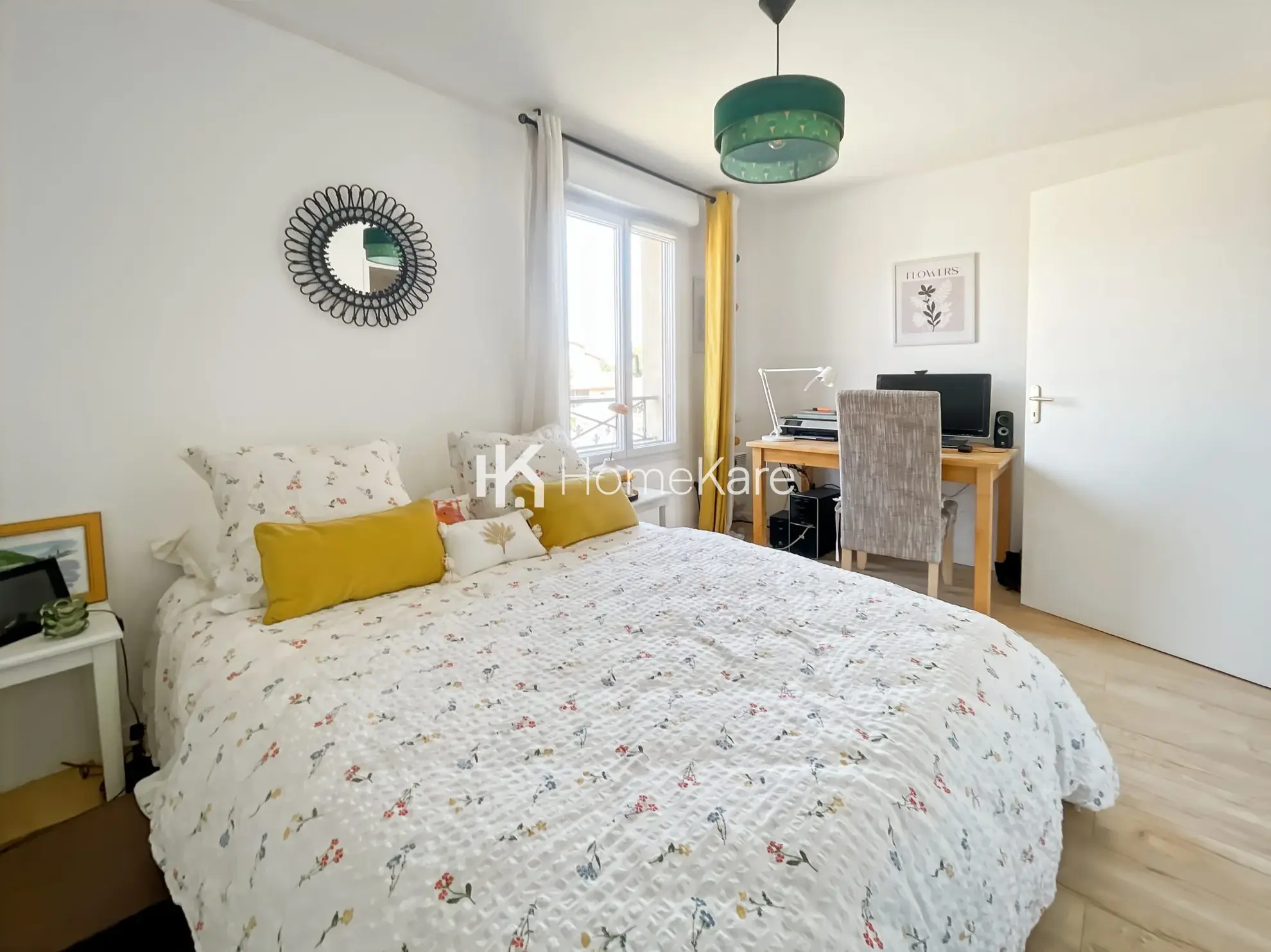 À vendre maison mitoyenne de 85 m² à Bressols avec jardin et garage 