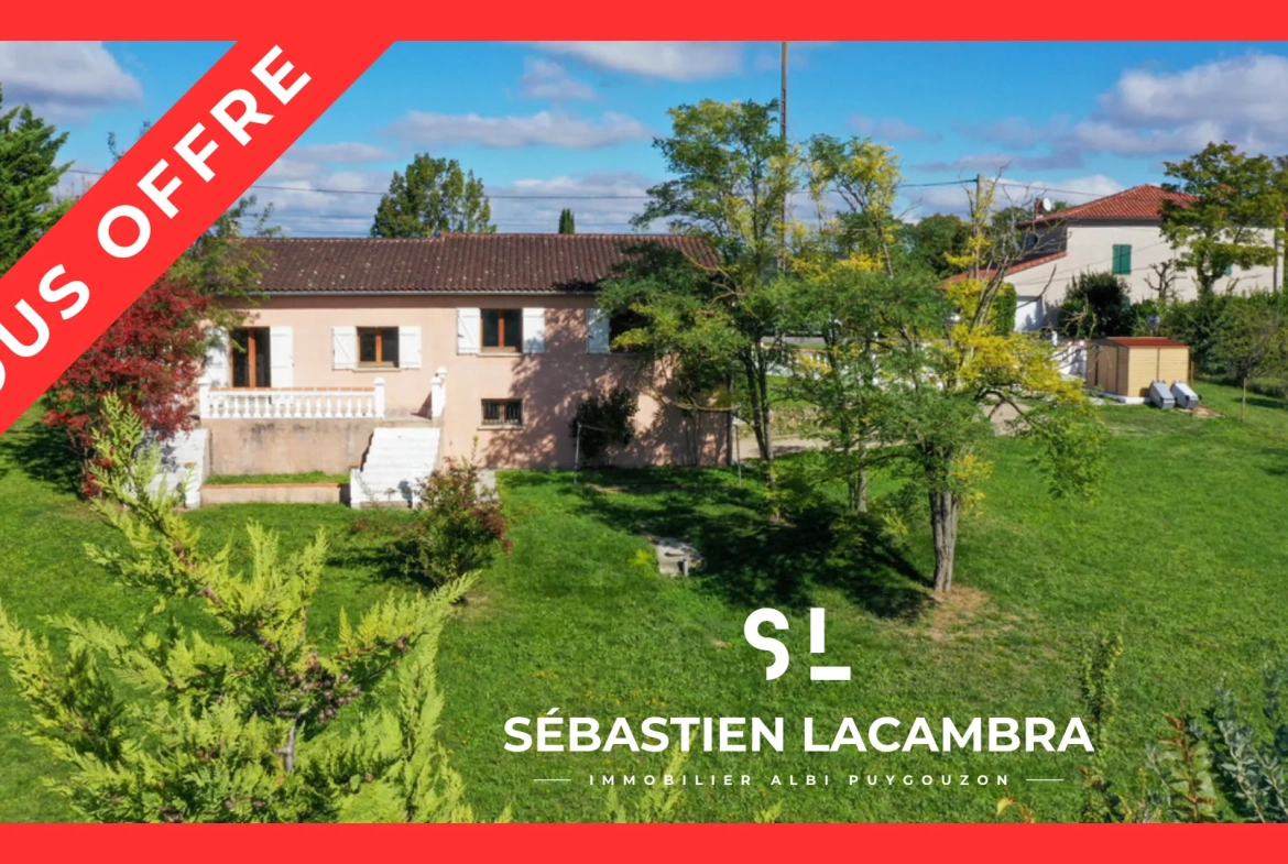 Maison familiale avec vue panoramique et terrain arboré à Senouillac 