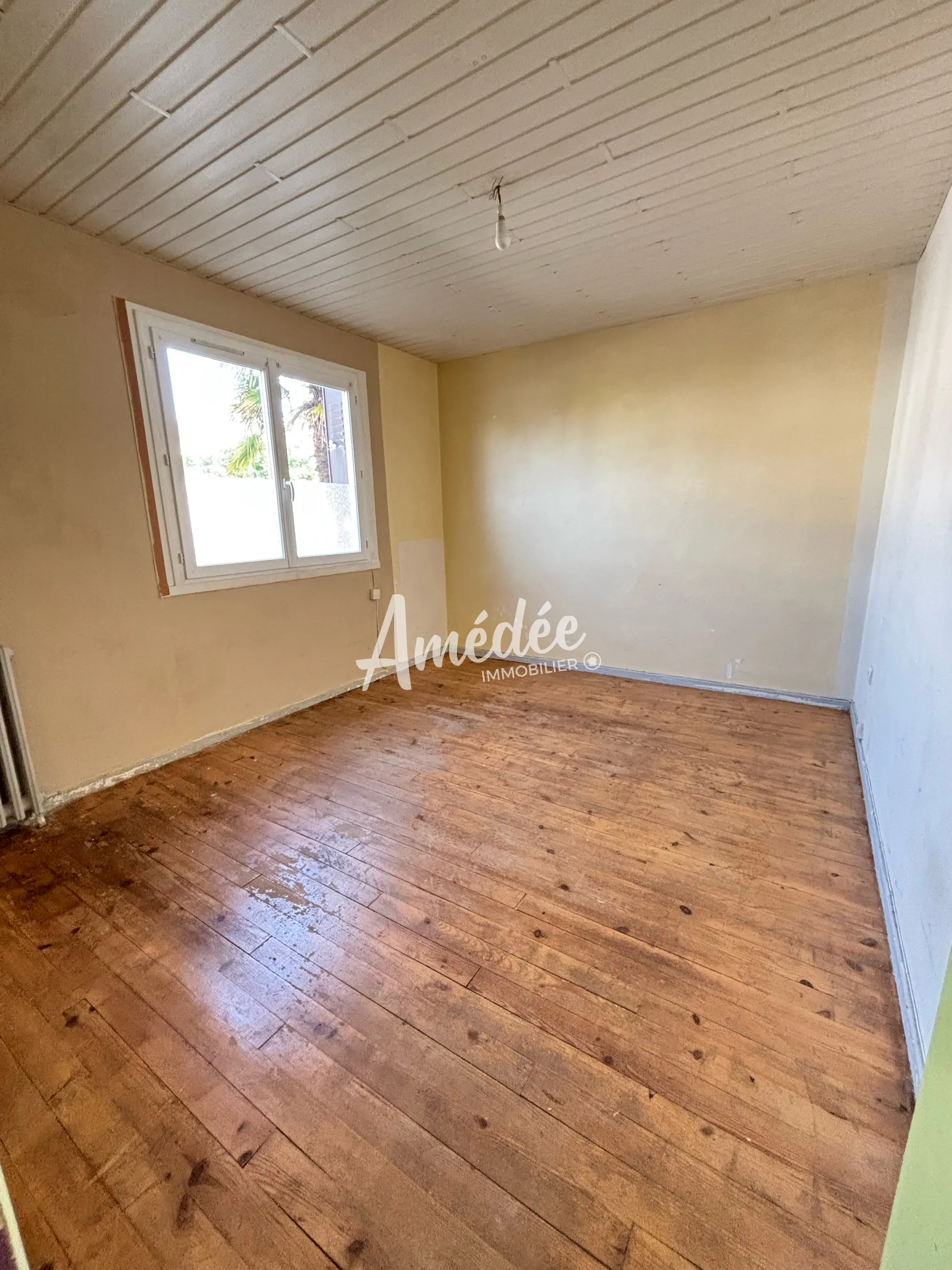 Maison familiale à rénover avec jardin et garage dans le secteur du Stadium à Albi 